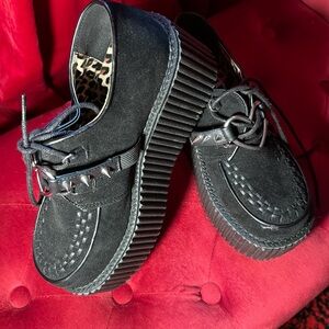 Demonia loafers sz 9
